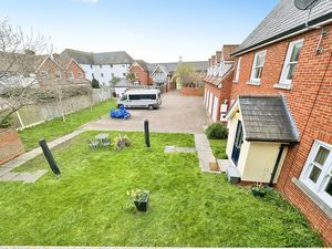 Oyster Tank Road- click for photo gallery